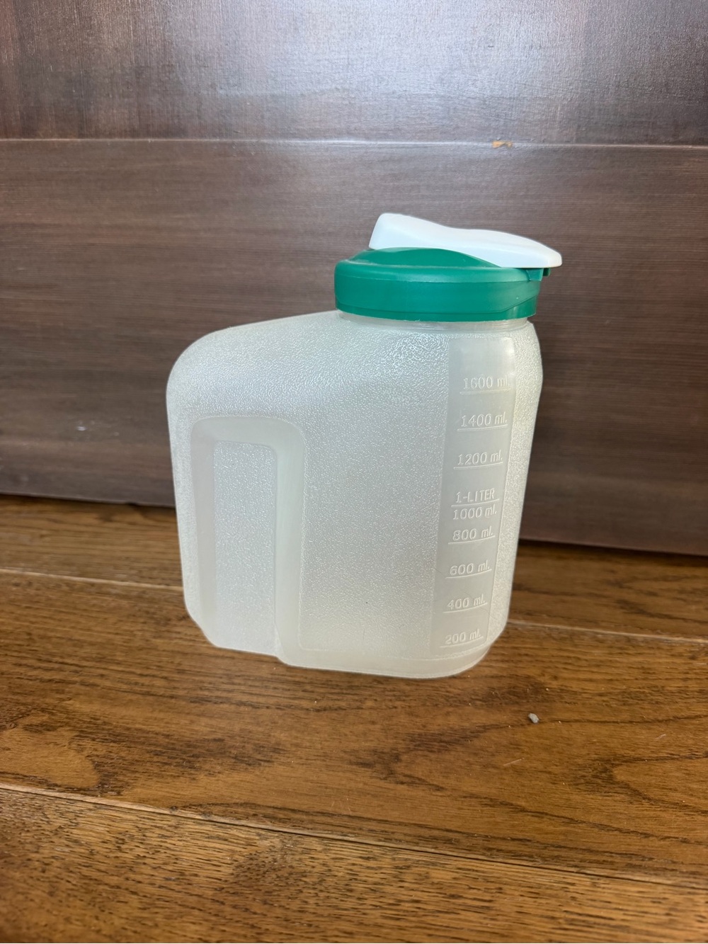 Vintage Servin’ Savor measuring pitcher